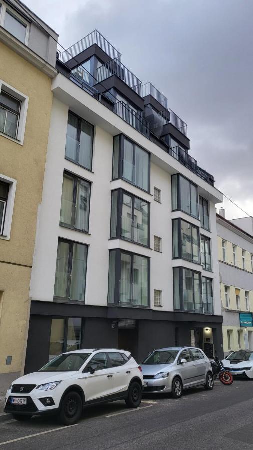 Betariel'Com Akh University Viena Exterior foto